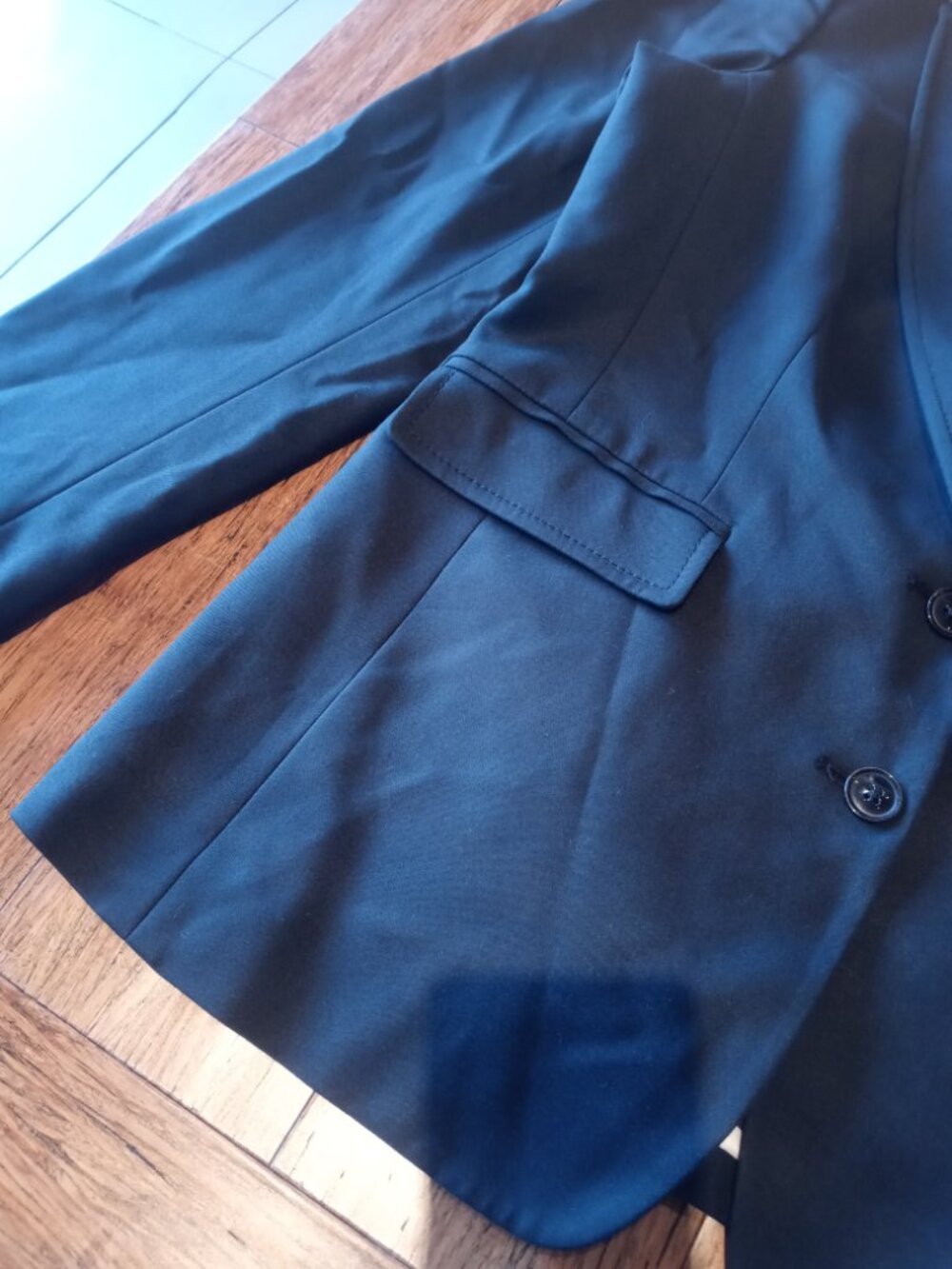 BANANA REPUBLIC 2 button jacket in navy (sz12) - Picture 6 of 16